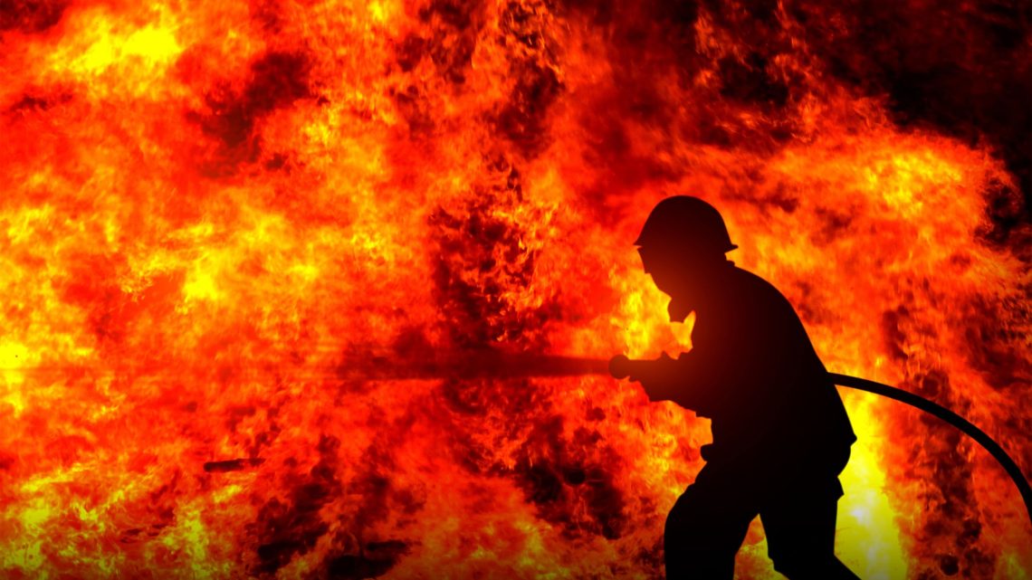 Autocarro da rede UNIR incendiou-se na Trofa: veículo ficou totalmente destruído Autocarro da rede UNIR incendiou-se na Trofa: veículo ficou totalmente destruído