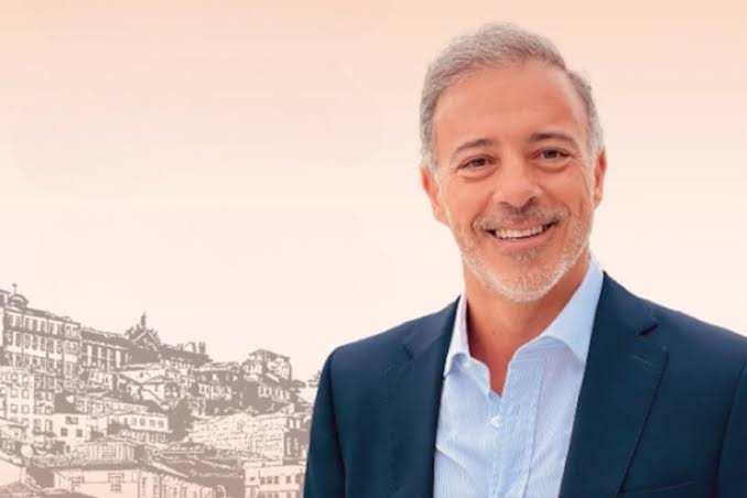 Pedro Duarte toma posse como presidente da Câmara do Porto a 5 de novembro Pedro Duarte toma posse como presidente da Câmara do Porto a 5 de novembro