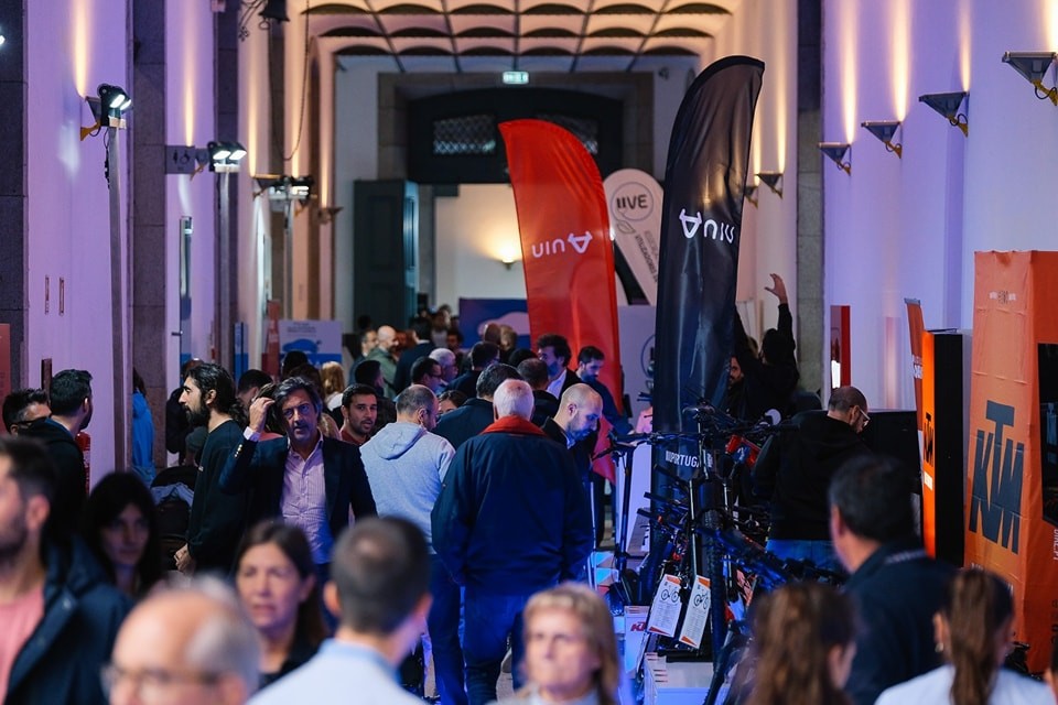 Alfândega do Porto recebe Salão do Automóvel Híbrido e Elétrico a partir desta sexta-feira Alfândega do Porto recebe Salão do Automóvel Híbrido e Elétrico a partir desta sexta-feira