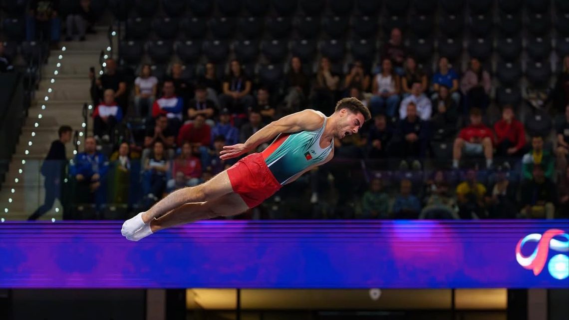 Ginasta vilacondense Pedro Ferreira conquista bronze no Campeonato do Mundo de Trampolim
