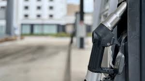 Preço do gasóleo sobe pela quinta semana consecutiva; gasolina desce esta segunda-feira