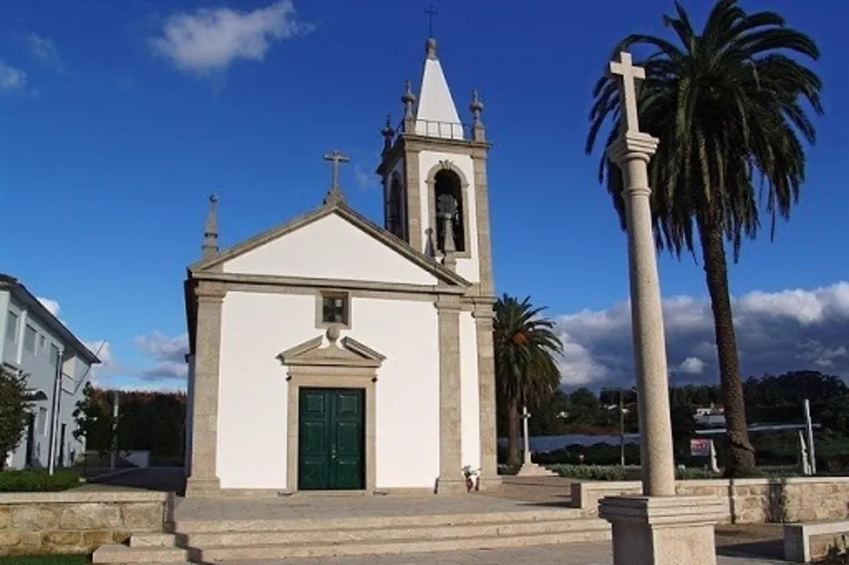 Diocese do Porto lamenta realização de evento de grupo neonazi em paróquia da Maia