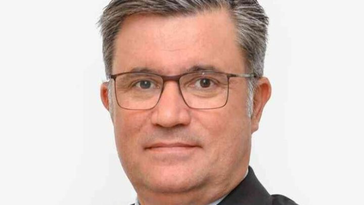 Vice-presidente da Câmara de Gaia, Álvaro Santos, deixa cargo para concorrer à presidência da CCDR-Norte