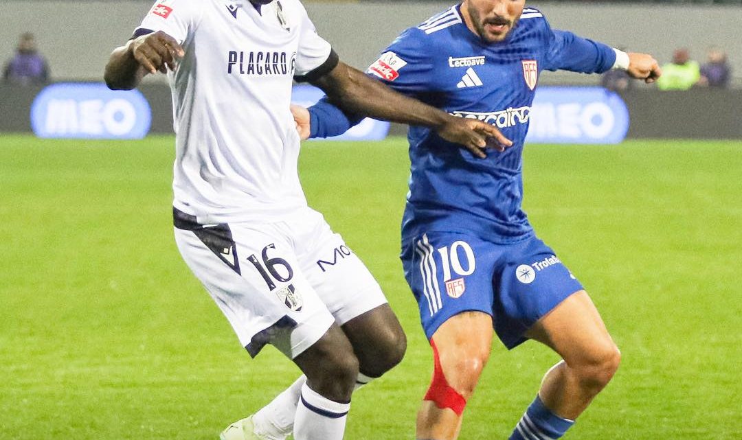 AVS sofre goleada em Guimarães e mantém má fase na Liga