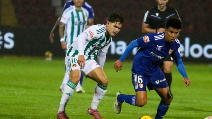 Rio Ave triunfa sobre AVS com bis de Clayton e atacante iguala Pavlidis