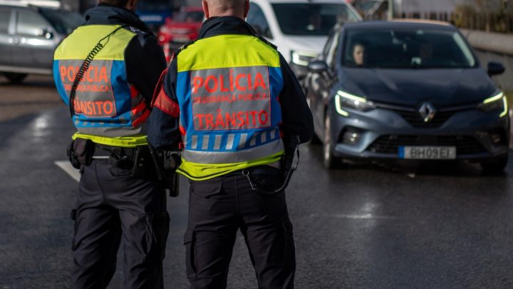 Doze mortos e 433 detidos por condução sob efeito de álcool durante operação de Natal e Ano Novo