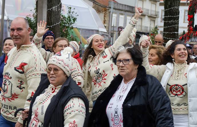 Póvoa de Varzim celebrou Dia da Camisola Poveira com desfile pelas principais ruas da cidade
