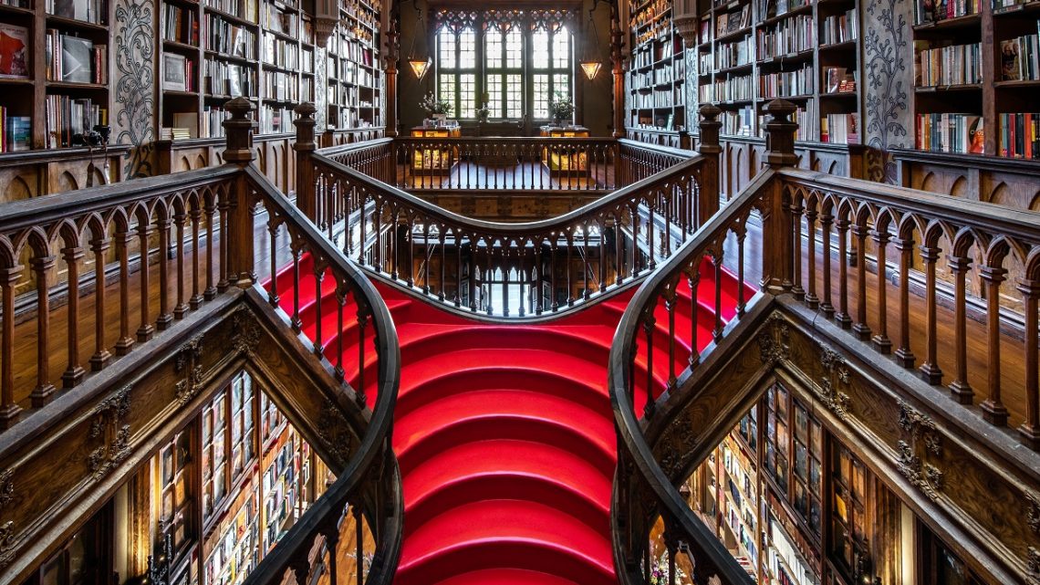 Governo aprova decreto que reclassifica Livraria Lello como Monumento Nacional