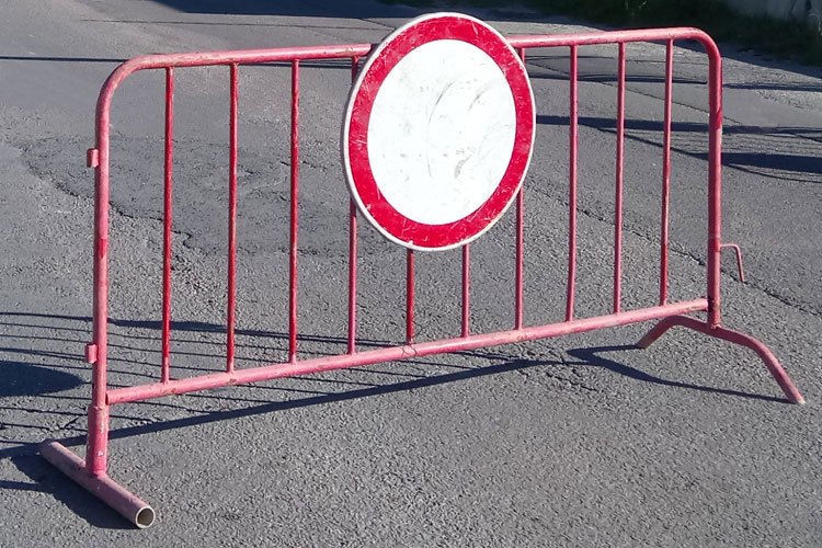 Avenida D. Carlos I no Porto cortada a partir das 19h00 devido à agitação marítima