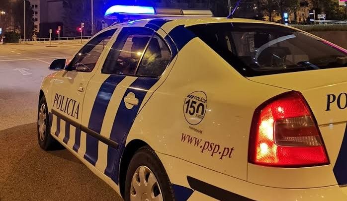 Homem detido em Vila Nova de Gaia suspeito de incendiar várias viaturas
