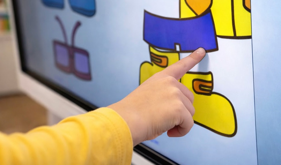 Município de Oliveira de Azeméis investe cerca de 200 mil euros em tecnologia para escolas