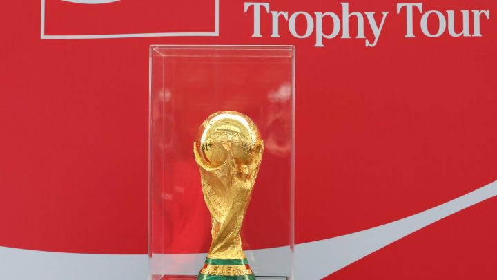 Troféu original do Mundial FIFA 2026 apresentado no Estádio do Dragão