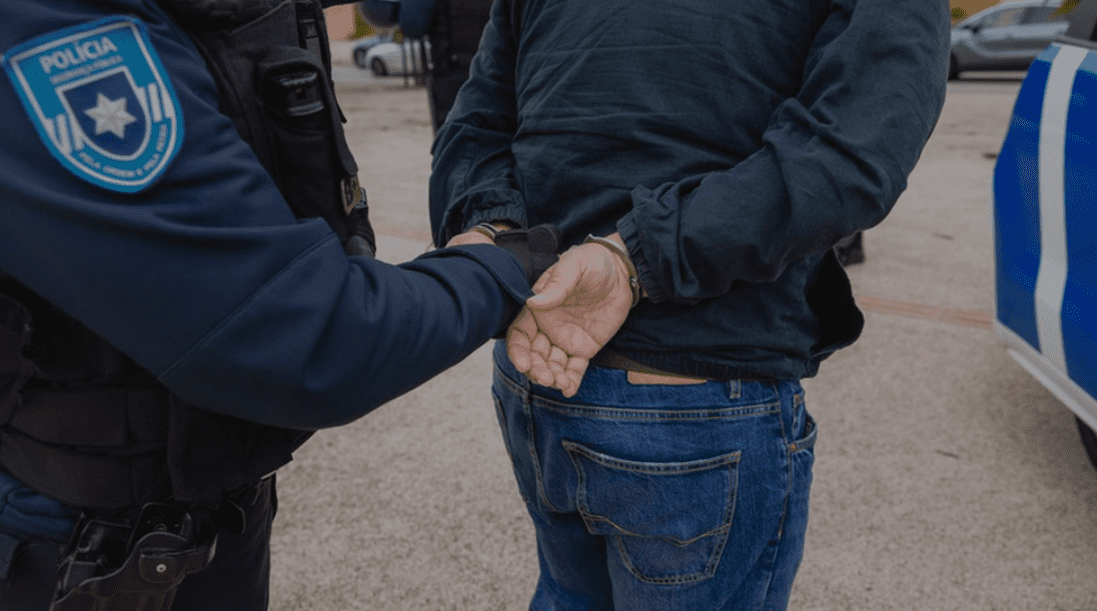 PSP detém homem por furto de ourivesaria em Matosinhos