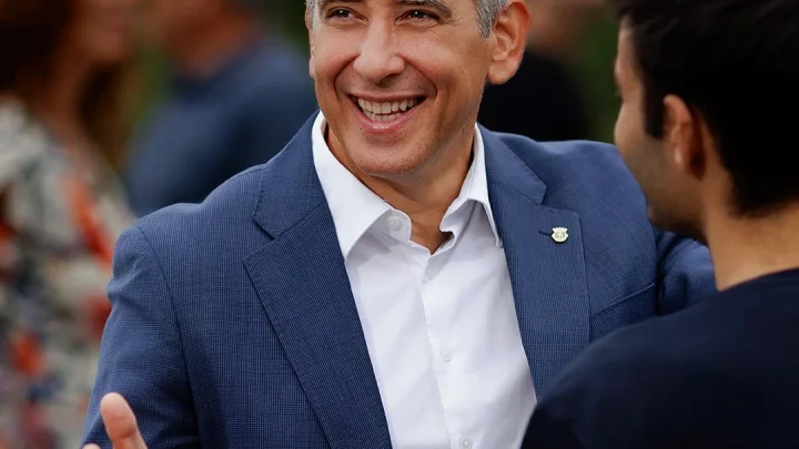 Presidente da Câmara de Santo Tirso não vai a julgamento em caso de alegado peculato