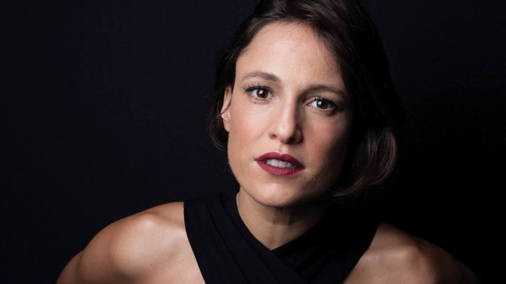 Carminho esgota Centro Cultural de Paredes em noite de fado