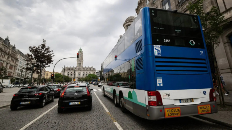 STCP altera percursos e horários de autocarros no Porto com chegada do metrobus