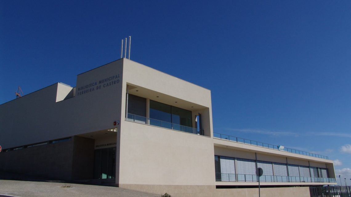 Biblioteca Municipal de Oliveira de Azeméis promove palestra sobre Luís de Camões e Ferreira de Castro