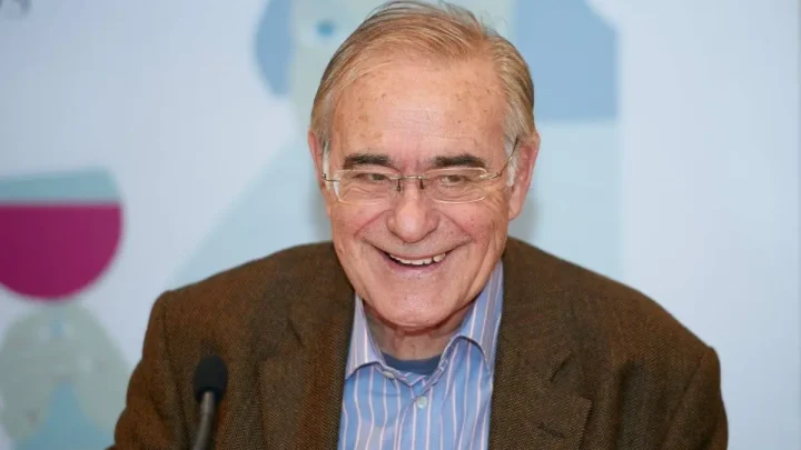 Morreu o escritor e jornalista Mário Zambujal aos 90 anos