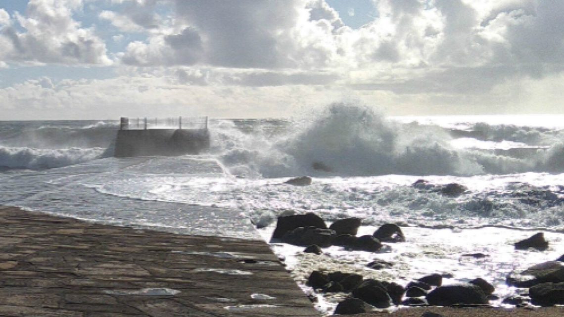Seis distritos do litoral de Portugal continental, incluindo o Porto, sob aviso amarelo devido a forte agitação marítima