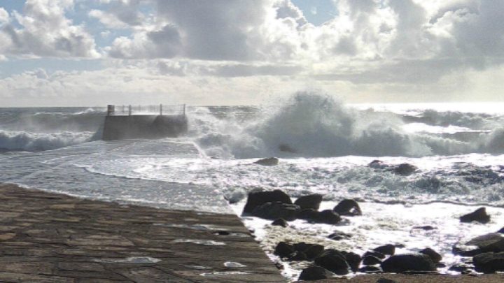 Seis distritos do litoral de Portugal continental, incluindo o Porto, sob aviso amarelo devido a forte agitação marítima