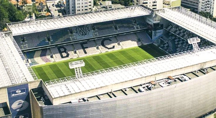 Câmara do Porto afasta-se da compra do Bessa e apela à responsabilidade do Boavista