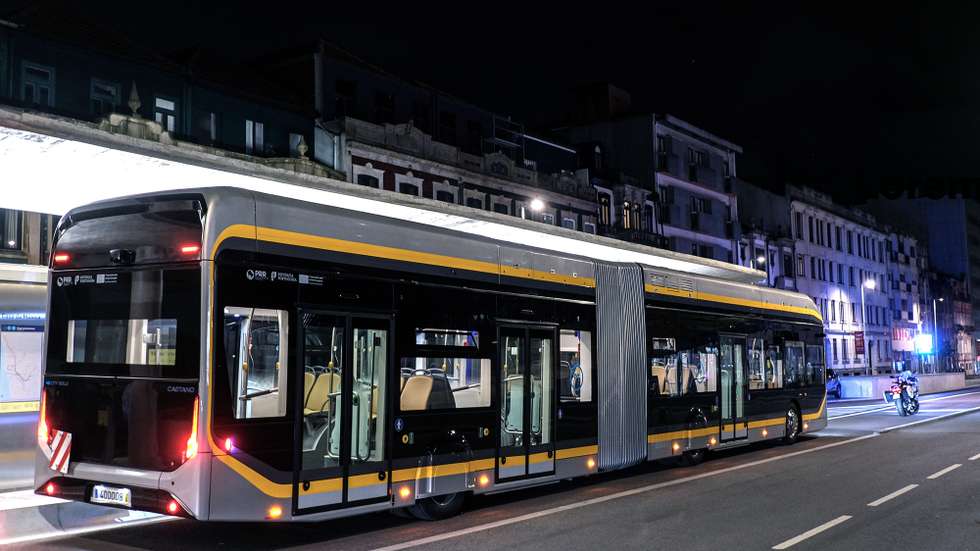 Metrobus do Porto entra em operação paga após 51 dias gratuitos