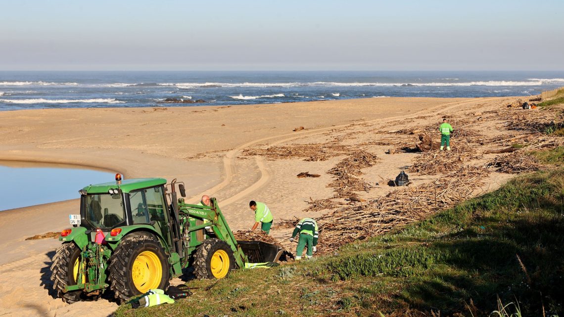 Município de Vila do Conde reforça limpeza nas praias