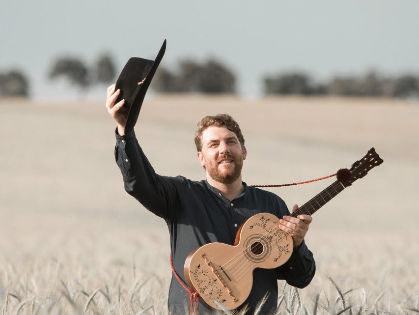 Arouca celebra o 25 de Abril com concerto “Cantes de Abril” na Praça Brandão de Vasconcelos