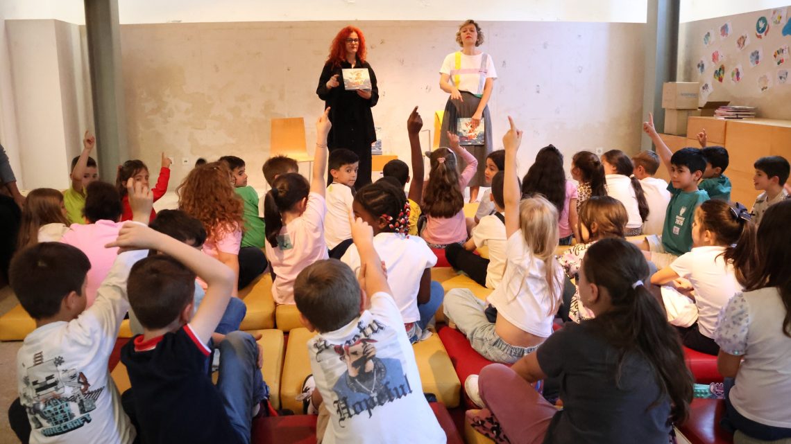 Biblioteca Municipal de Paredes recebeu Café Literário Júnior com Minês Castanheira