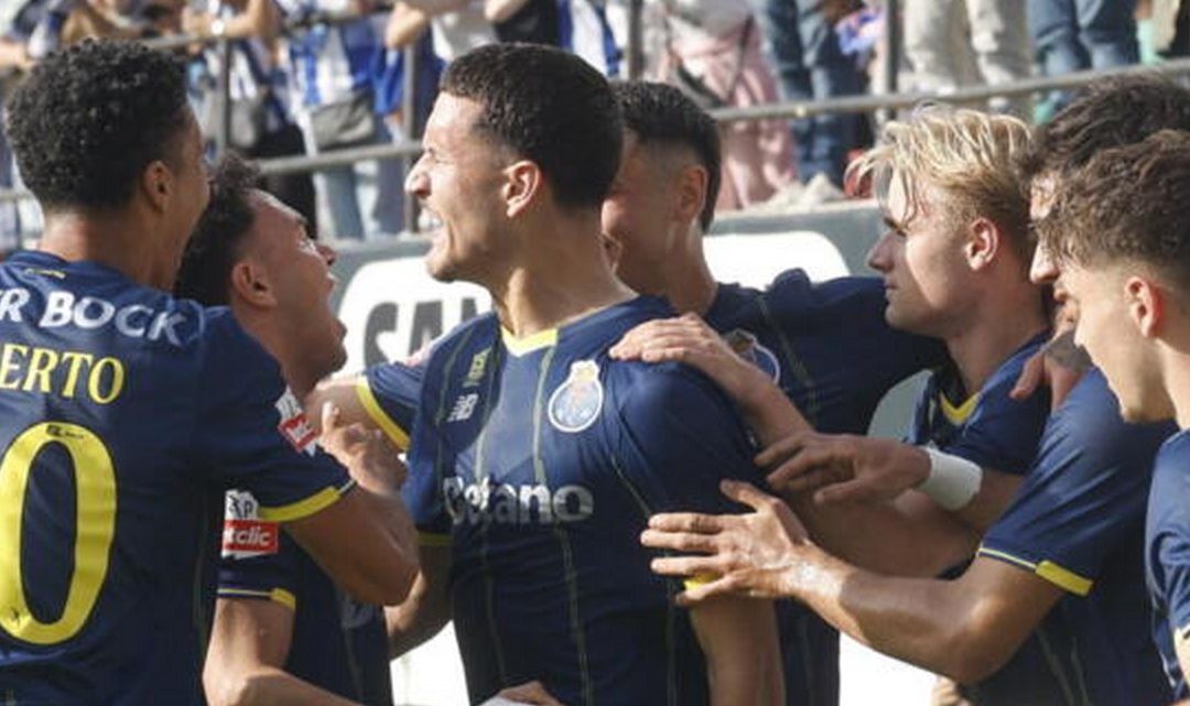 FC Porto vence na Reboleira e mantém liderança isolada a três jornadas do fim