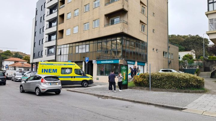 Assalto à mão armada em banco em Canelas – Gaia faz dois feridos e mobiliza autoridades
