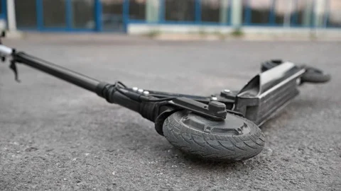 Jovem de 25 anos morre em despiste de trotinete no Porto