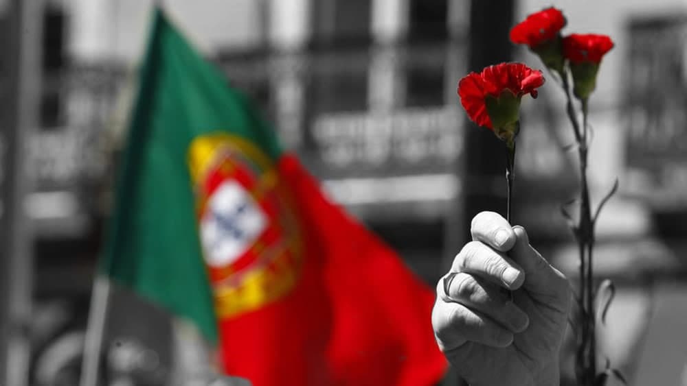 Portugal celebra o 25 de Abril com cultura, memória e participação cívica de norte a sul