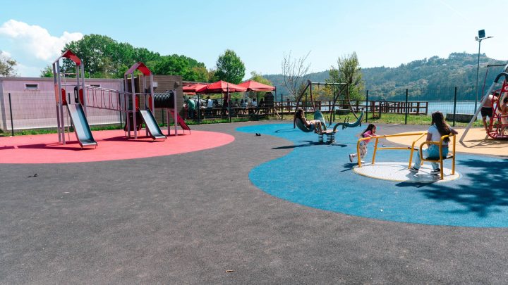 Gondomar inaugura novos parques infantis e reforça rede inclusiva de espaços públicos