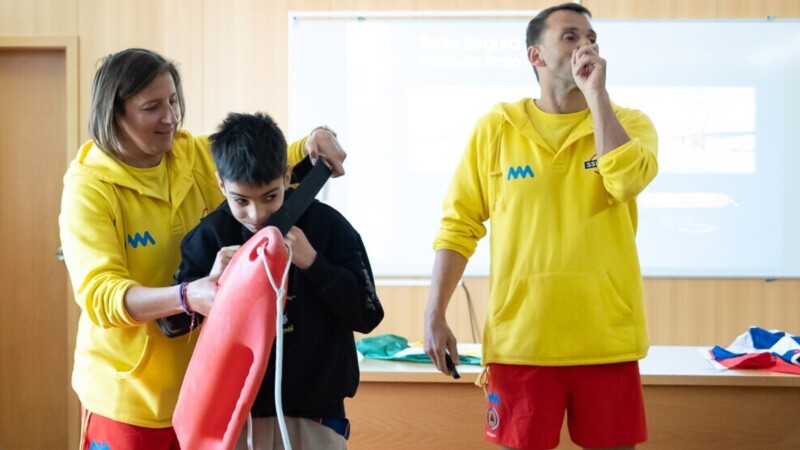 Alunos de Custóias aprendem segurança balnear em ação promovida pela Câmara de Matosinhos