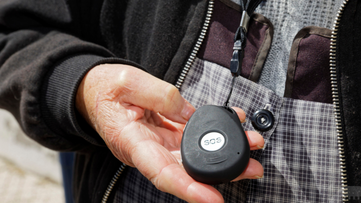 Serviço de teleassistência “Estamos Juntos” apoia cerca de 600 idosos no Porto