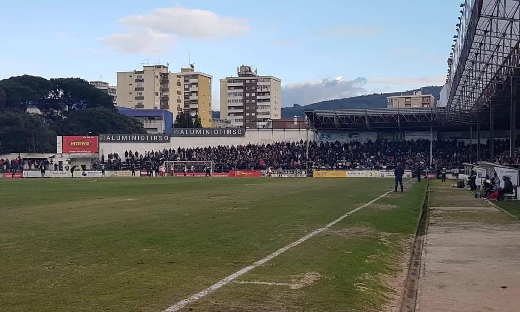 Estádio Abel Alves de Figueiredo recebe final da Taça Feminina da AF Porto