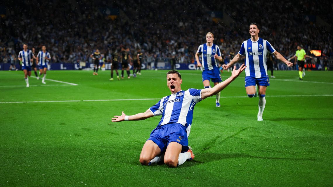 FC Porto vence Alverca no Dragão e sagra-se campeão nacional