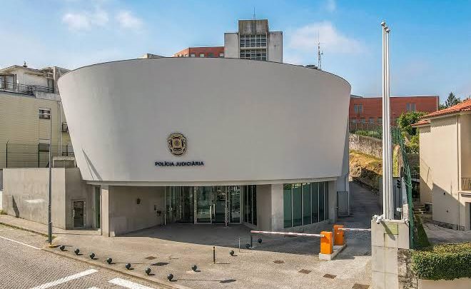 Três detidos em flagrante por rapto e extorsão no Grande Porto