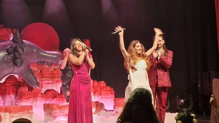Bárbara Tinoco encanta público no Fórum da Maia em noite memorável