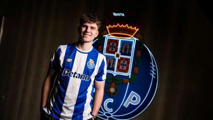 FC Porto segura jovem Oskar Pietuszewski até 2031