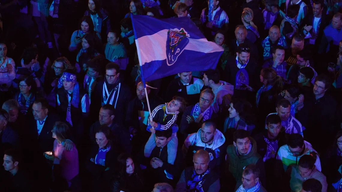 FC Porto celebra tripla festa com receção nos Paços do Concelho e mobilização azul e branca nos Aliados