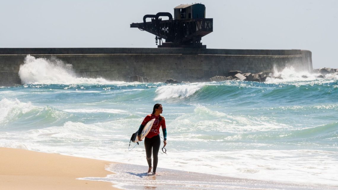 Praia de Matosinhos recebe evento que junta surf, cinema e música ao pôr do sol