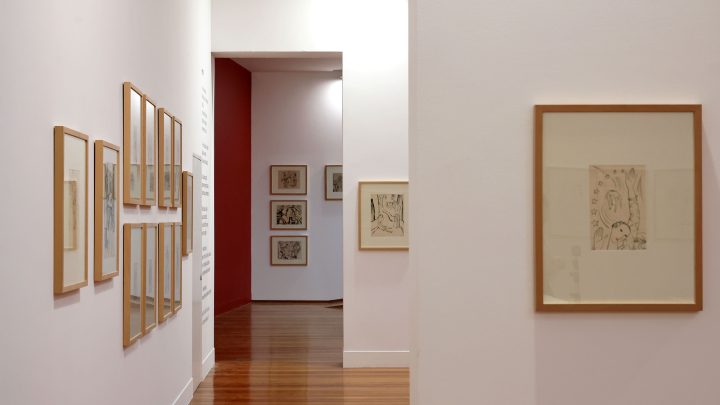 Galeria Julio em Vila do Conde promove visita guiada à exposição sobre Julio / Saúl Dias
