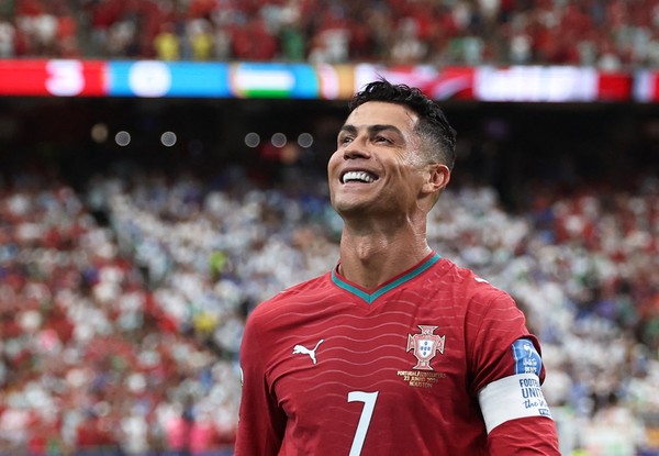 Portugal goleia Uzbequistão e Ronaldo entra para a história dos Mundiais