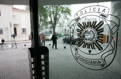 Jovem de 17 anos baleada no rosto junto a discoteca em Santa Maria da Feira