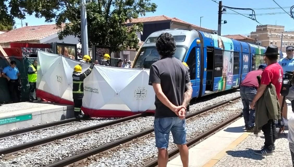 Jovem atropelado pelo Metro no Porto