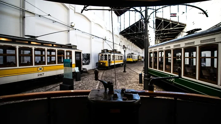 Museu do Carro Eléctrico promove visita noturna especial dedicada ao São João