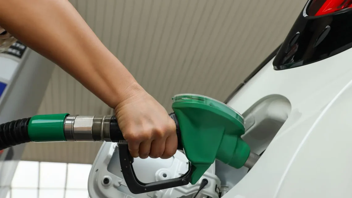 Combustíveis poderão descer até 20 cêntimos por litro na próxima semana