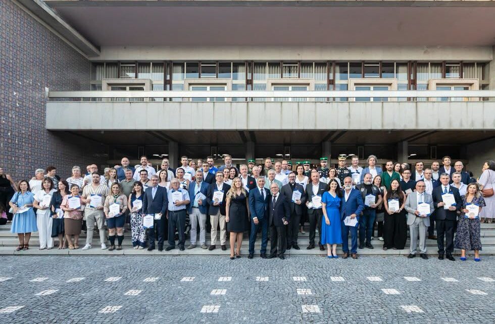 Santo Tirso distingue 63 personalidades e instituições com Medalhas de Mérito